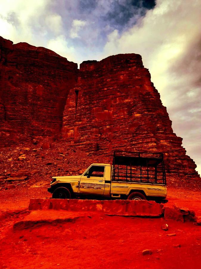 Wadi Rum Camels Camp Exterior photo
